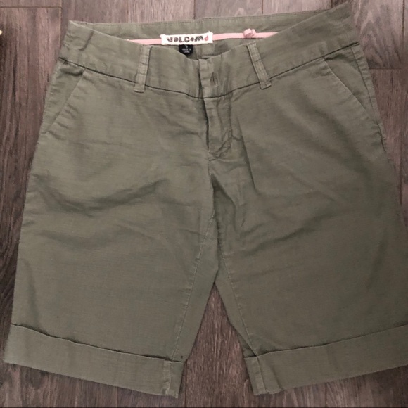 Volcom army green Bermuda shorts size 5 - Picture 2 of 3